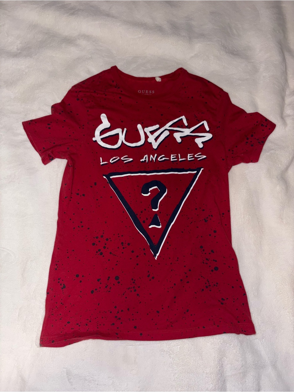 (3 for $25) Red Guess T-shirt (Men’s Small)